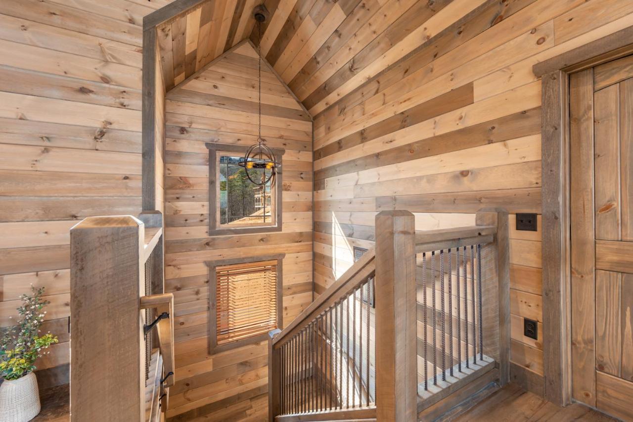 Splash Mountain Pool Hot Tub Theater Game Room Sevierville Exterior foto