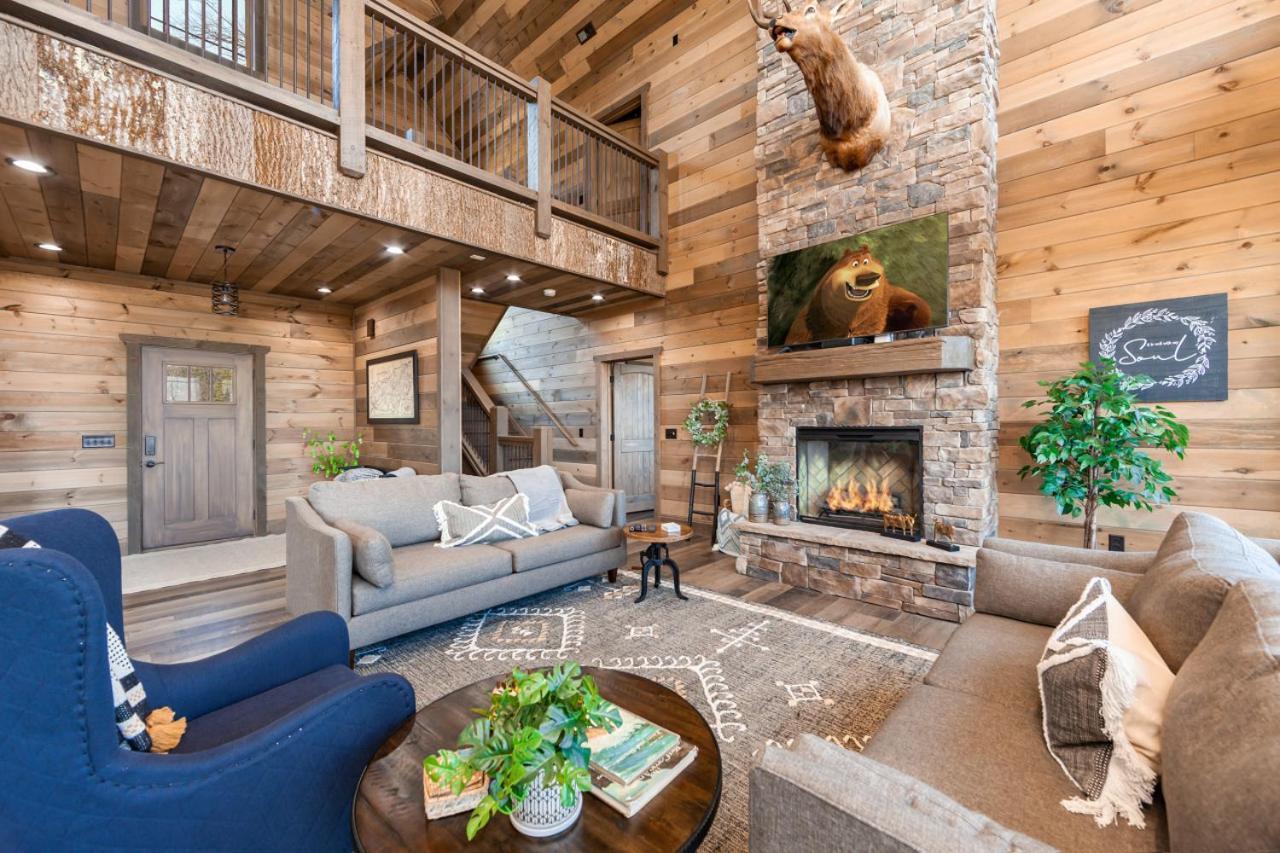 Splash Mountain Pool Hot Tub Theater Game Room Sevierville Exterior foto