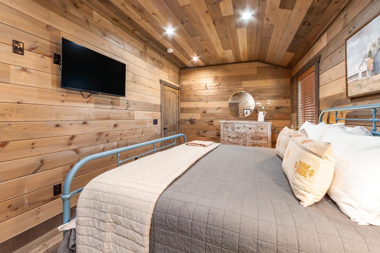 Splash Mountain Pool Hot Tub Theater Game Room Sevierville Exterior foto